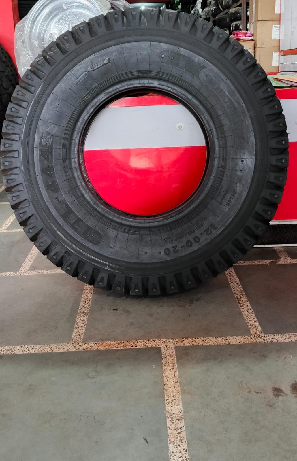 Jcb 2dx Tyre