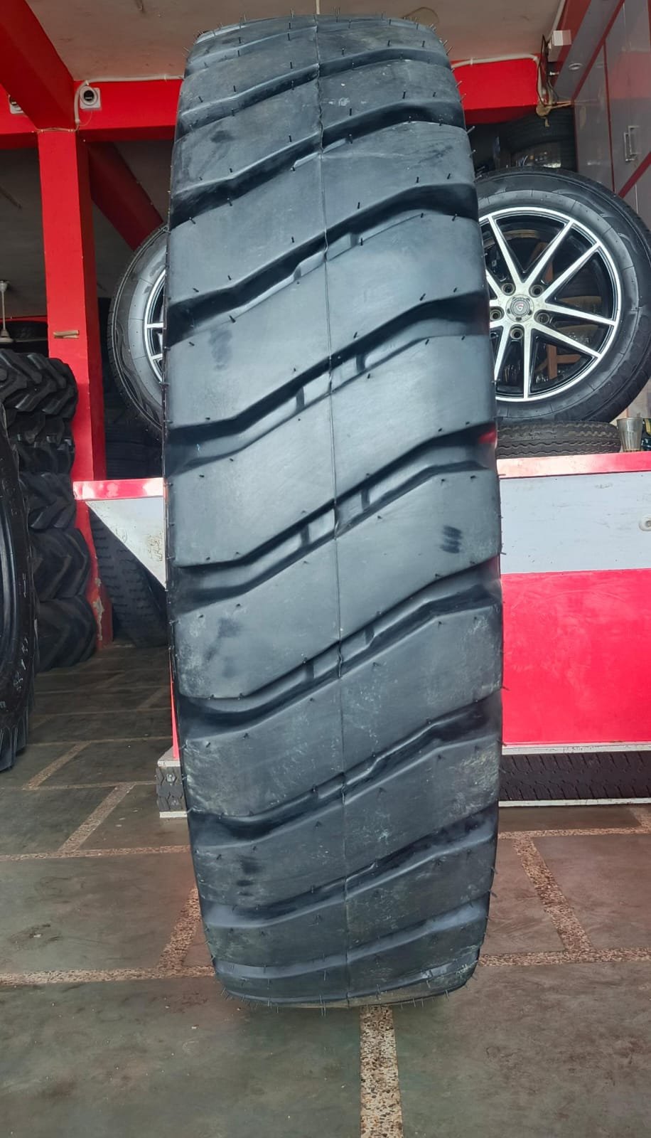 Jcb Tyre  size -140025 Pair