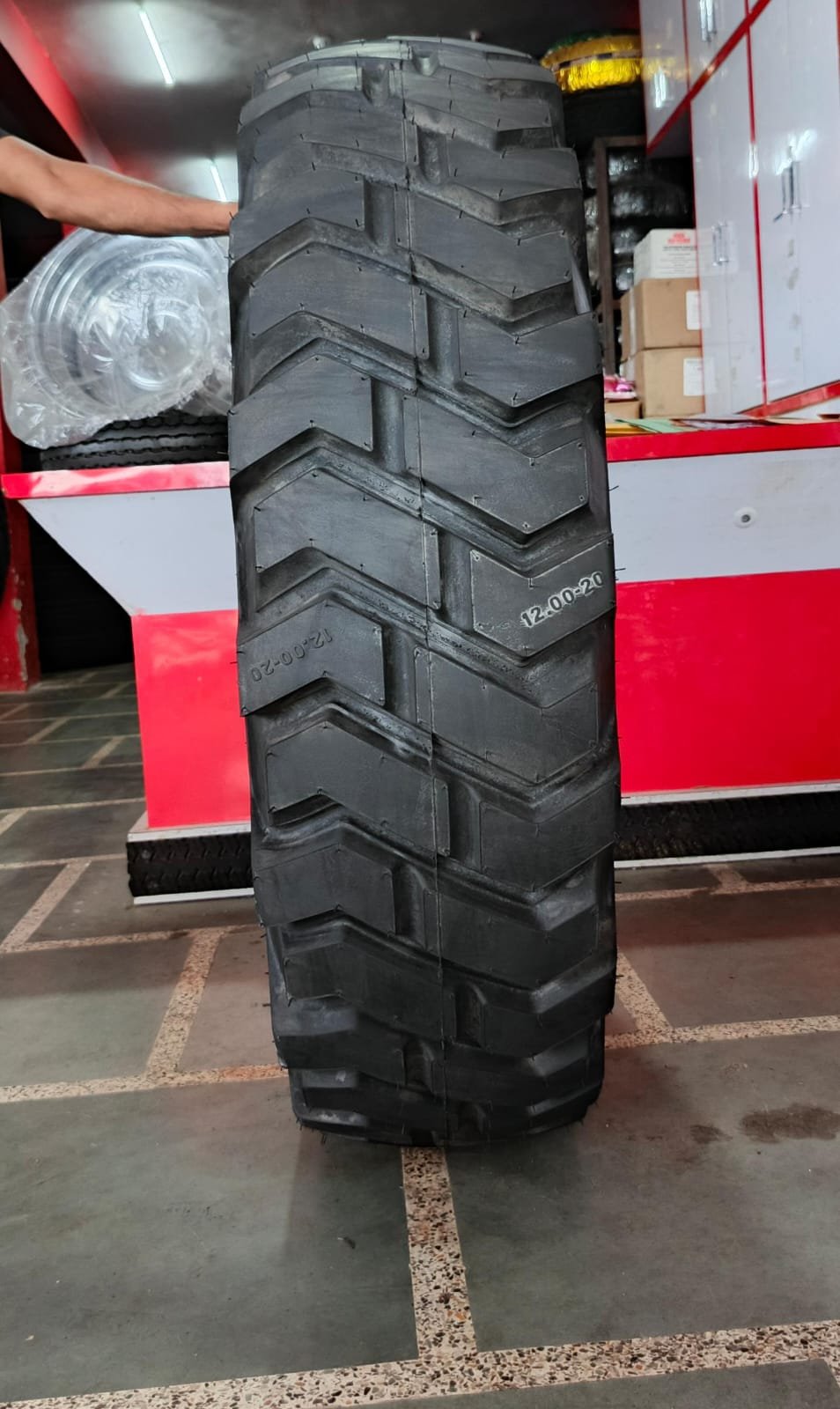 Jcb 2dx Tyre